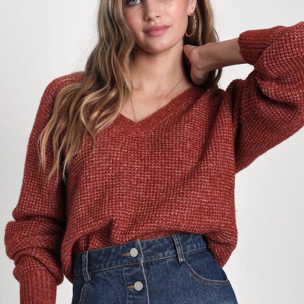 Cozy adoration heather rust red V neck Sweater